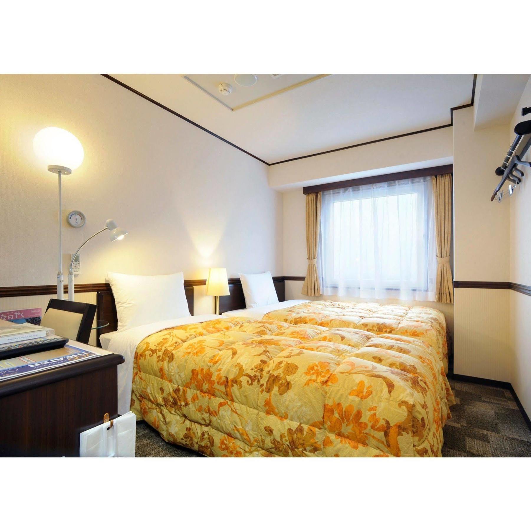 Toyoko Inn Nagoya-Eki Sakuradori-Guchi Honkan Kültér fotó