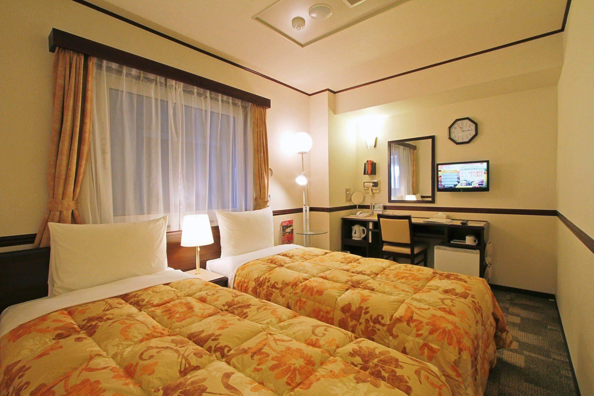 Toyoko Inn Nagoya-Eki Sakuradori-Guchi Honkan Kültér fotó